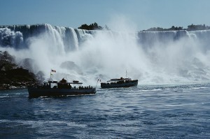 Niagara Falls and boats